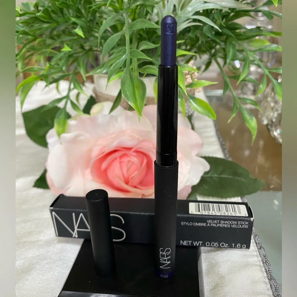 Nars Velvet Shadow Stick Glenan 8261 FULL-SIZE